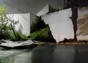 Jacobina: chuva prevista para todo o mês cai em uma noite e deixa cidade alaga