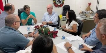 Jequié: Zé Cocá e Desenbahia firmam parceria de financiamento sem juros para empresários prejudicados pelos alagamentos