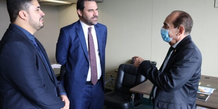 Em Brasília, Adolfo Viana e Jordávio Ramos conquistam R$ 53 milhões para início das obras da Travessia Urbana em Juazeiro