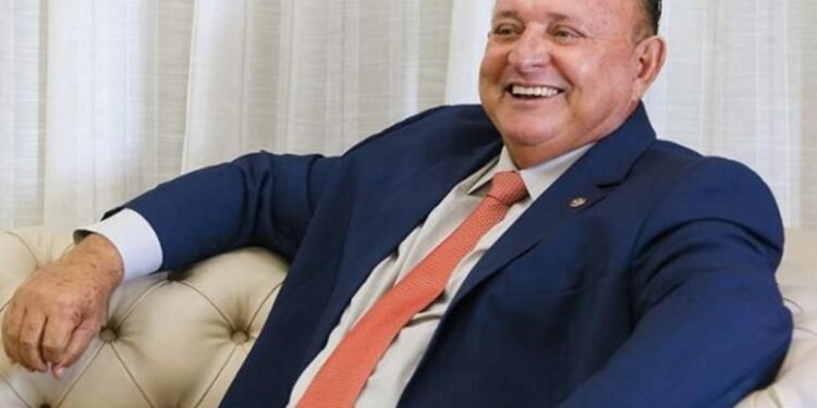 “Não haverá surpresa”, diz Adolfo Menezes sobre presidência da Alba