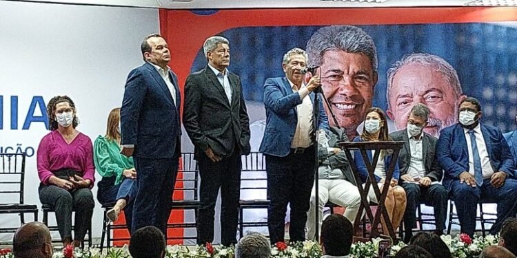 Jerônimo anuncia nomes de 11 secretários de governo