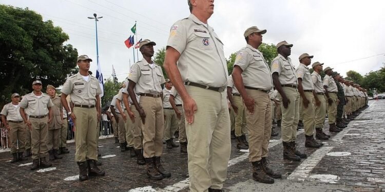 90 mil candidatos são convocados para provas do concurso da PM e Corpo de Bombeiros