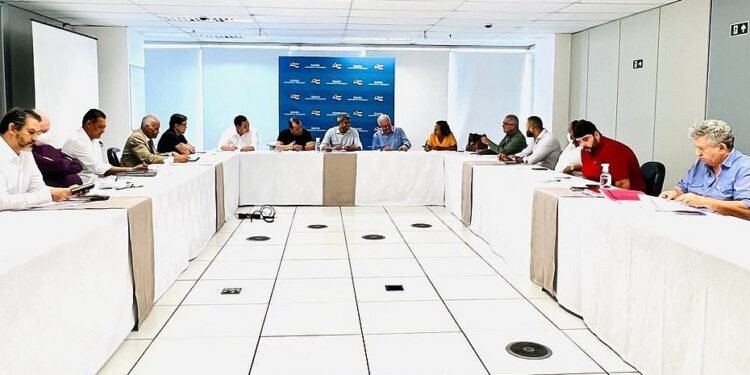 Reforma administrativa de Jerônimo prevê mudanças em secretarias e fim da Bahiatursa