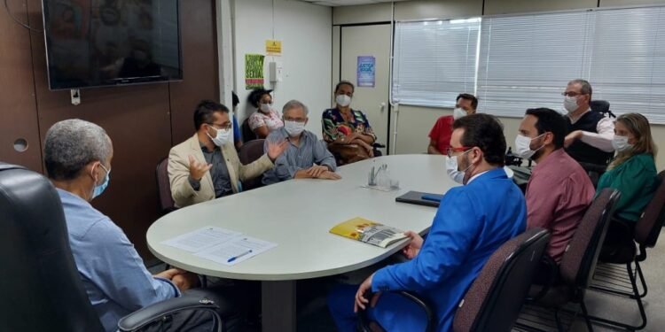 Governo da Bahia e UFRB assim acordo para criação de espaço referência em Tecnologia Assistiva e Acessibilidade