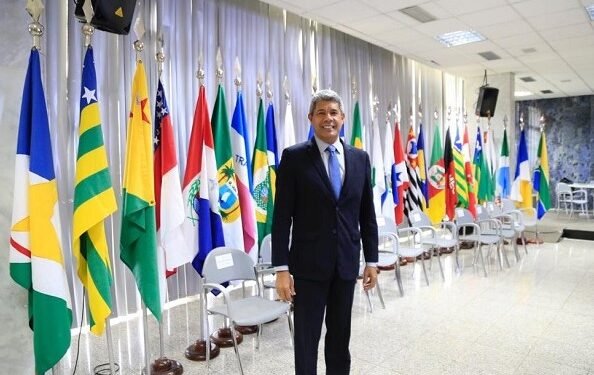Jerônimo participa de reunião do Fórum de Governadores, em Brasília