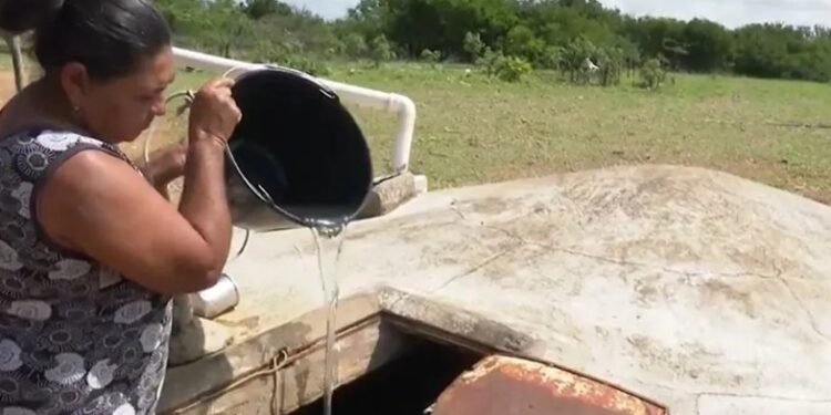 Sem recursos, Exército suspende distribuição de água potável na Bahia