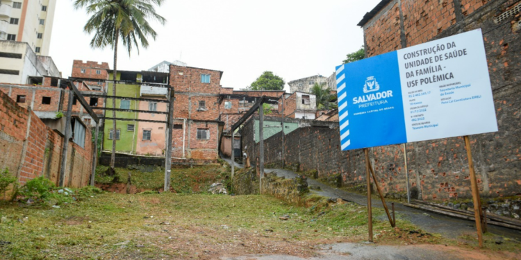 Leo Prates comemora construção de USF na Polêmica