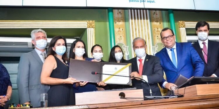 Câmara de Salvador concede Título de Cidadão de Salvador e Medalha Thomé de Souza ao desembargador Raimundo Cafezeiro