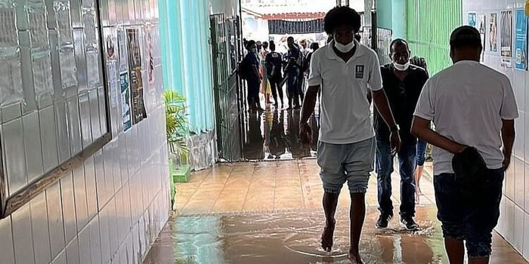 Governo da Bahia vai repassar R$ 2,6 milhões para assistência social nos municípios atingidos pelas chuvas