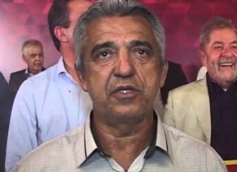 MP denuncia ex-prefeito de Carinhanha por contratações irregulares