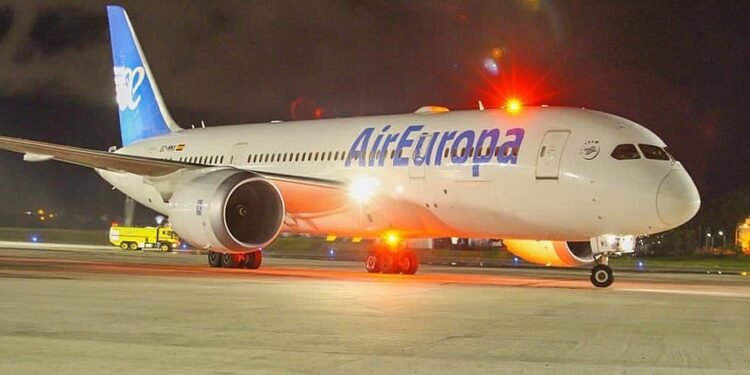 Conexão Salvador-Madri é retomada com dois voos semanais e operação da Air Europa