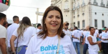 Adelia diz que educação é “sua casa” e aponta desafios na secretaria