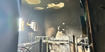 Incêndio destrói parte da sede do Samu em Feira de Santana