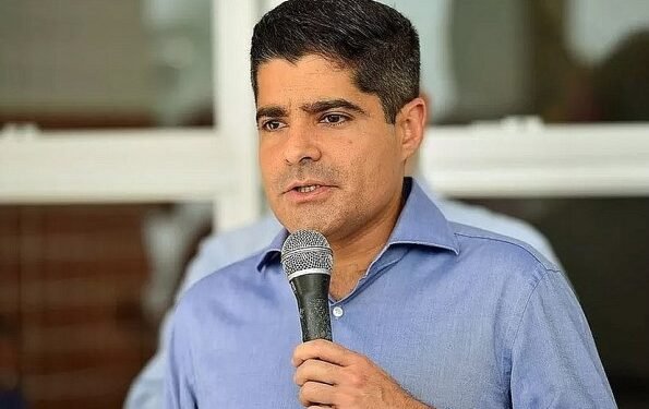 ‘Eu não pretendo deixar a política’, diz ACM Neto após derrota na disputa pelo governo