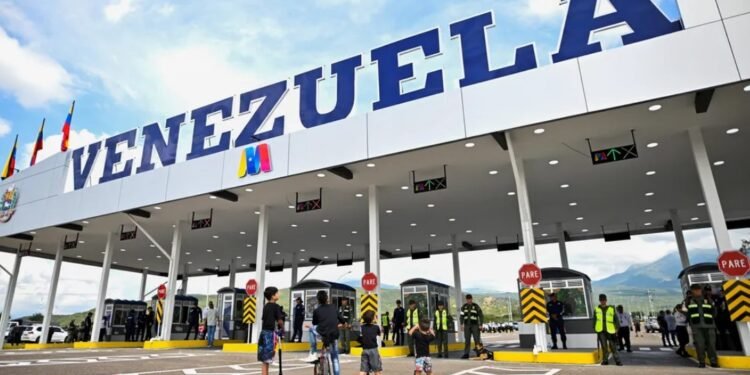 Venezuela e Colômbia completam reabertura de fronteira