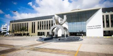 Corregedoria suspende seleção de estágio do TJ-BA que vetava héteros