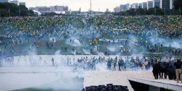 Espanha vê ‘traço trumpista’ no ataque bolsonarista no Brasil; veja repercussão de líderes internacionais