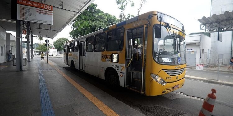 Operação praia: linhas de ônibus serão reforçadas a partir de domingo