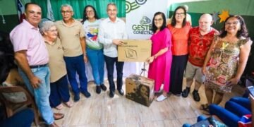 Simões Filho: Unidades de Ensino recebem novos computadores