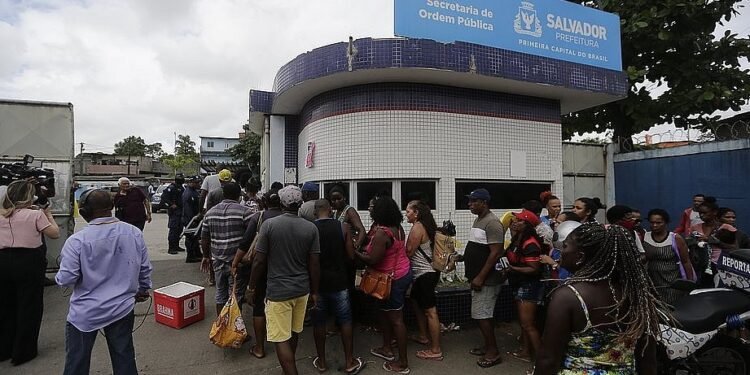 Semop cria grupo de trabalho para avaliar cadastramento de ambulantes para festas populares