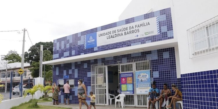 Bahia recebe mais 60 mil doses da vacina Pfizer para adultos