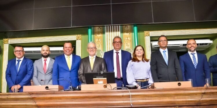 Carlos Muniz assume a Presidência da Câmara Municipal de Salvador