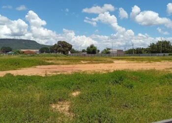 Moradores de Barreiras cobram início da obra de Hospital Municipal
