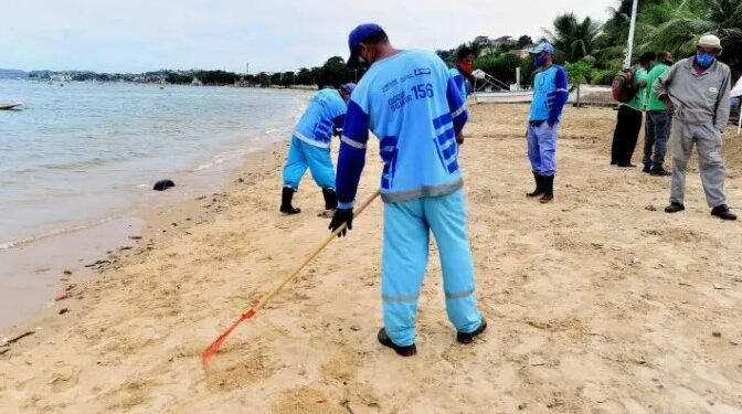 Limpurb promove ações educativas nas praias de Salvador