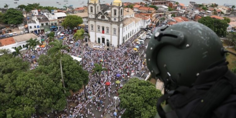 Cerca de 2,1 mil policiais e bombeiros atuarão na Lavagem do Bonfim
