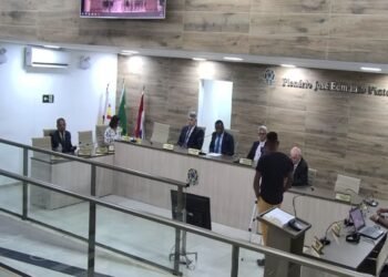 Mesa Diretora toma posse na Câmara de Santo Antônio de Jesus