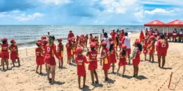 Prefeito Jânio Natal exalta projeto Anjinhos da Praia: “educar para prevenir”