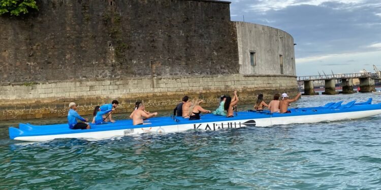 Remada da fé é uma das atrações do Dia de Iemanjá em Salvador