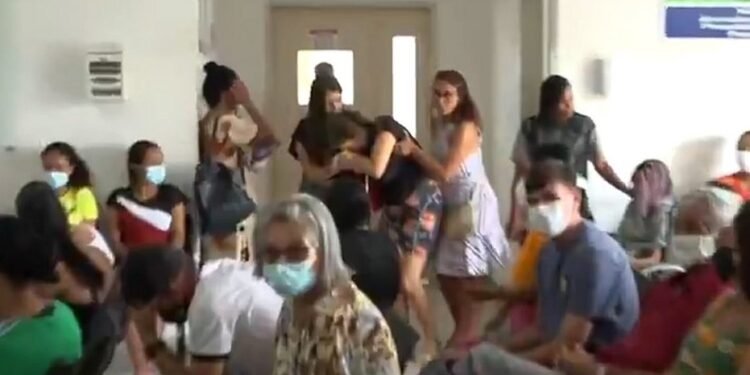 Jacobina: 11 mil alunos ficam sem aulas após intoxicação alimentar de professores