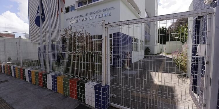 Escolas, posto de saúde e pontos comerciais seguem fechados após tiroteios na Palestina