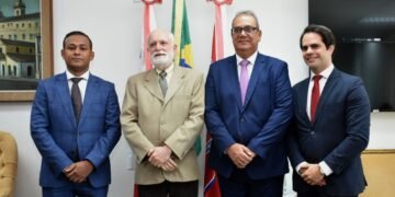 Carlos Muniz visita presidente do TJ/BA e destaca a importância da integração entre os poderes