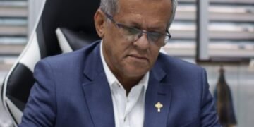Deputado estadual Raimundinho da JR doa o seu salário como parlamentar para assistência social