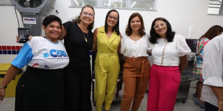 Adélia aponta estudos para pagamento do piso salarial dos professores