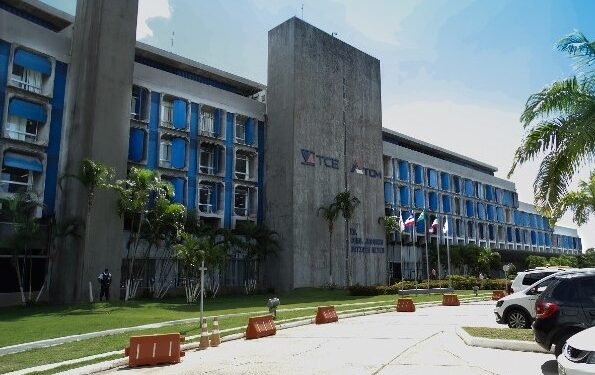 TCM-BA aprova contas de sete prefeituras e rejeita as de Maracás