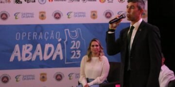 Operação Abadá 2023 emprega 800 policiais no reforço nos postos de venda e trocas de fantasias