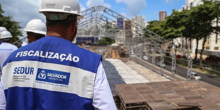 Estruturas do Carnaval devem ser desmontadas até dia 4 de março