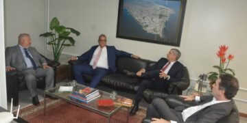 Carlos Muniz tem reunião com os presidentes do TCE, Marcus Presídio, e do TCM, Plínio Carneiro Filho