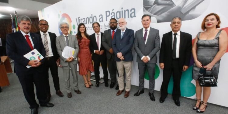 Titular de Justiça e Direitos Humanos palestra sobre garantia de direitos e remição de pena no TJ-BA