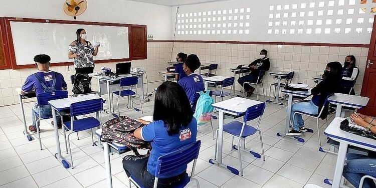 Pagamento dos precatórios do Fundef a profissionais da Educação é adiado