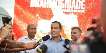 Prefeito anuncia abertura do Carnaval com Ivete e Leo Santana; confira atrações