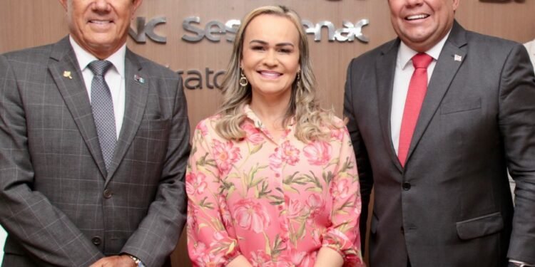 Ministra do Turismo se reúne com lideranças do setor na Bahia e ouve reivindicações