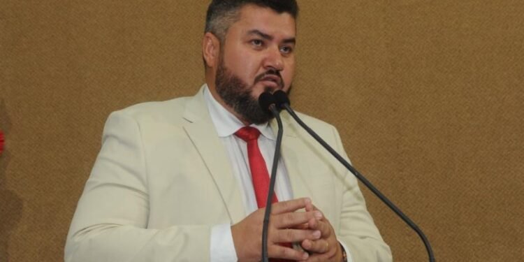 Muniz acredita que governo de Lula pode acelerar chegada de montadora