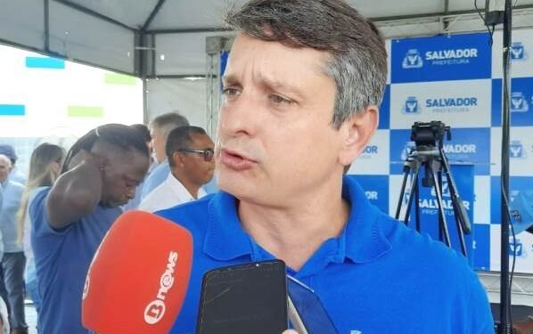 Prefeitura descarta emissão de licenças extras para motociclistas que protestam em Salvador