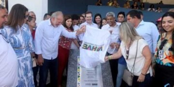 ‘Queremos fazer um grande mutirão pela educação baiana’, diz Jerônimo