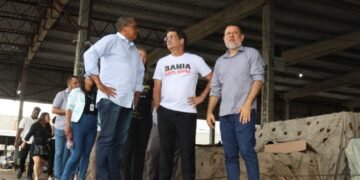 SDE, FLEM e permissionários comemoram 50 anos da Ceasa