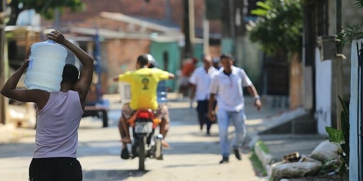 Abastecimento de água é retomado de forma gradual em Salvador